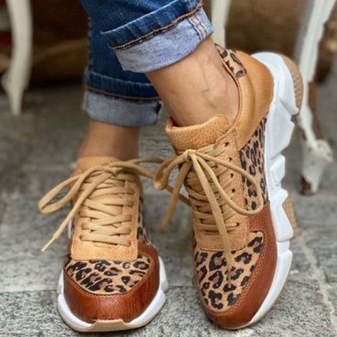 Women Thick Soled Round Toe Low-top Leopard Print Sneakers